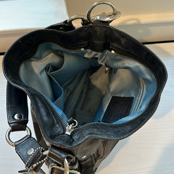 Coach Purse - Picture 4 of 6